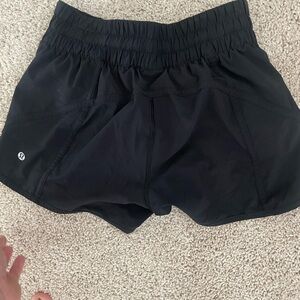 lululemon athletica Women's tracker 4 inch Black Shorts